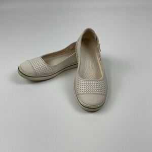 Crocs Women's White Ballet Flats Size 8 Comfort Slip-On Shoes Perforated‎ Casual